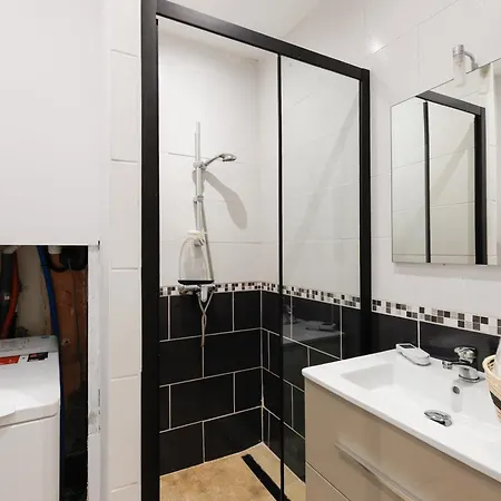 5 Soleils Yourhosthelper * Roquebrune-sur Argens
