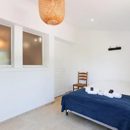 5 Soleils Yourhosthelper * Roquebrune-sur Argens